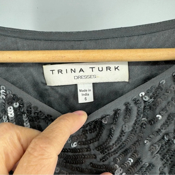 Trina Turk sequin gunmetal grey silver minidress shift size 6 medium - Picture 4 of 6